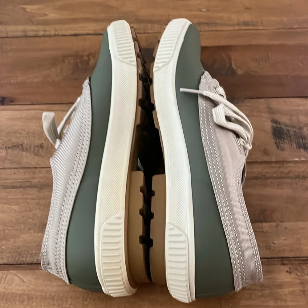 Cougar Green /Camel Lace Up Dash Duck Sneaker Size 10